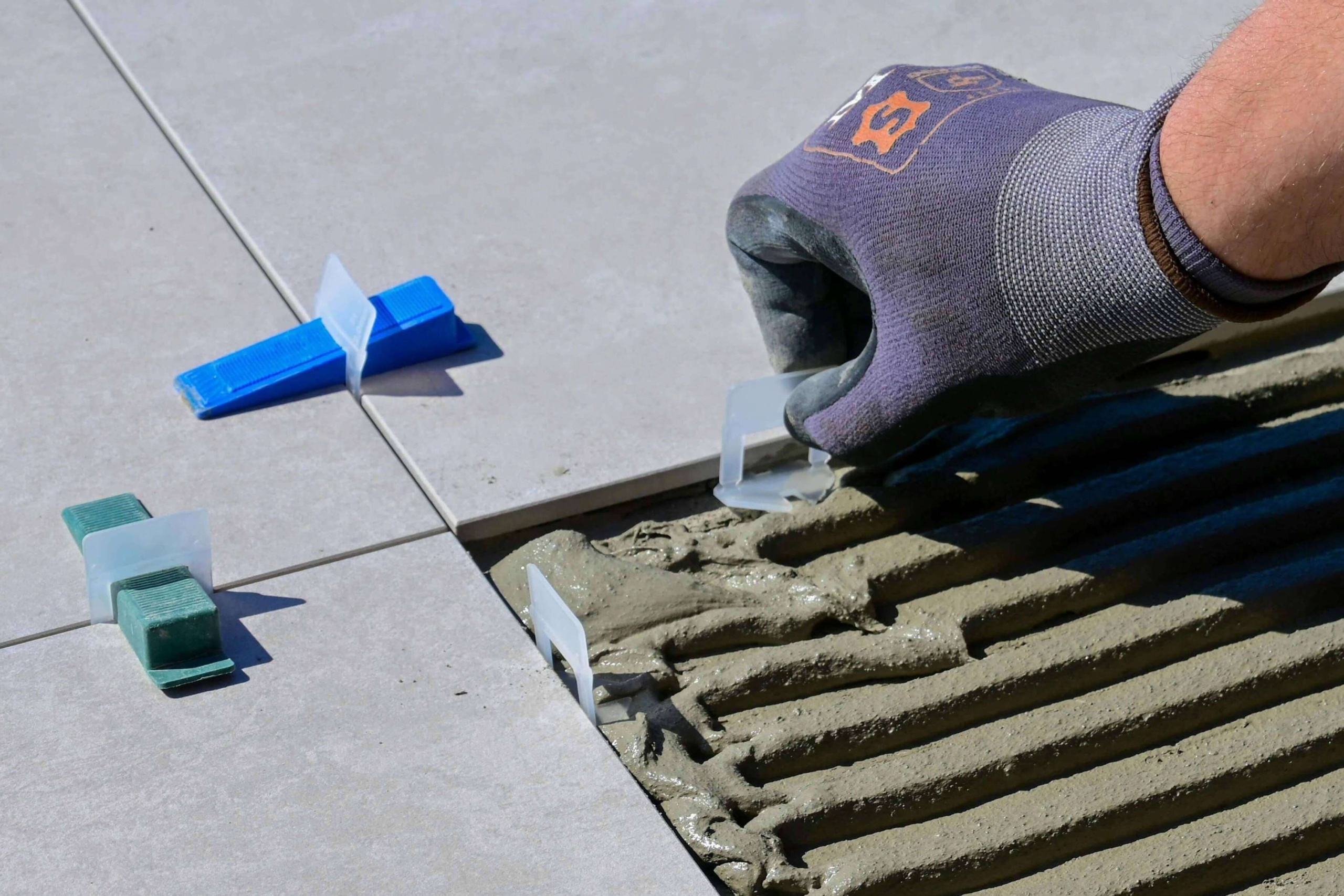 Cómo garantizar un acabado profesional en tu alicatado